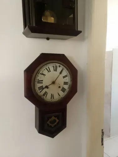 Relógio de parede antigo