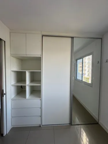 Guarda-roupa 2x43 largura por 2x48 altura