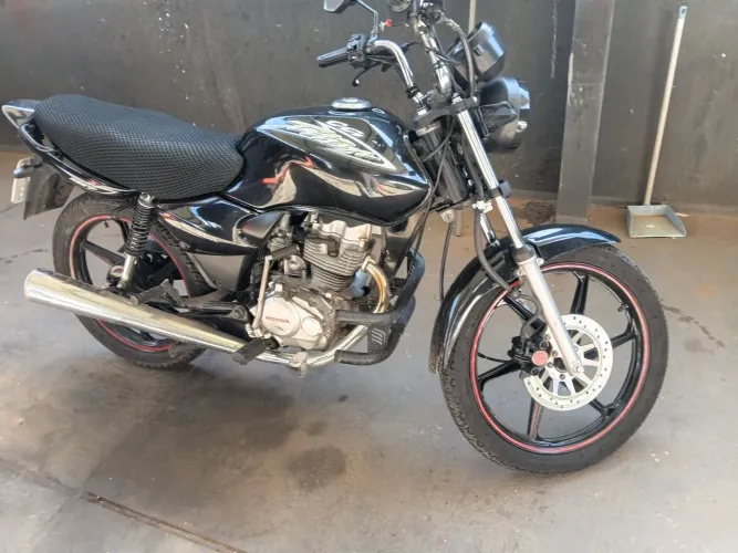 CG 125 kse preta. ano 2003 modelo 2004