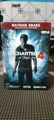 Action figure Drake uncharted NECA