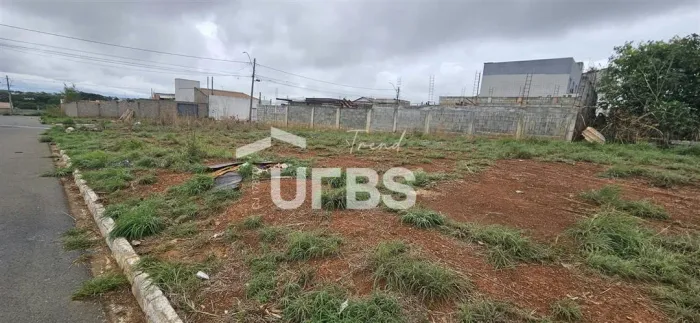 Lote à venda com 339 m² | Esquina | Uma das maiores metragens da região
