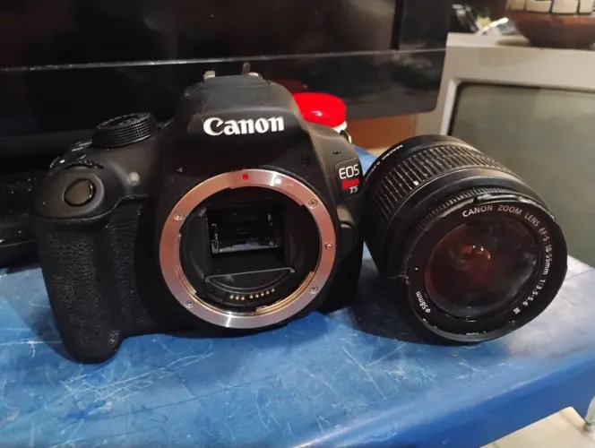 Canon EOS Rebel t5 + lente 18-55