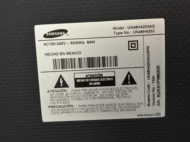Televisão Samsung 48 polegadas com defeito