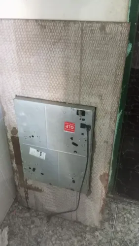 vende se este fogão elétrico de 4 bocas