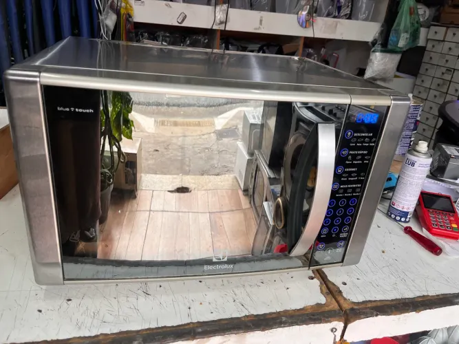 MICROONDAS ELETROLUX INOX COM GARANTIA DE 3 MESES