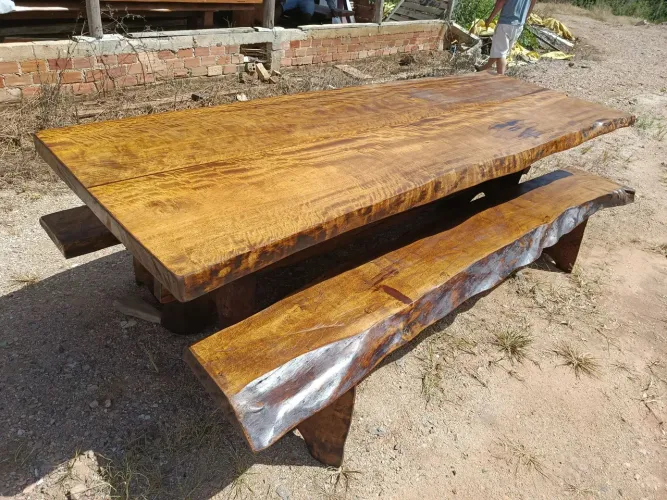 Mesa rústica 