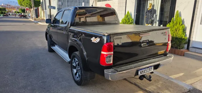 Toyota Hilux CD SRV D4-d 4X4 3.0 TDI Diesel AUT 2010