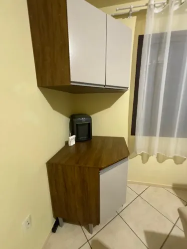 Armário Aéreo e Balcão de Canto para sala de jantar