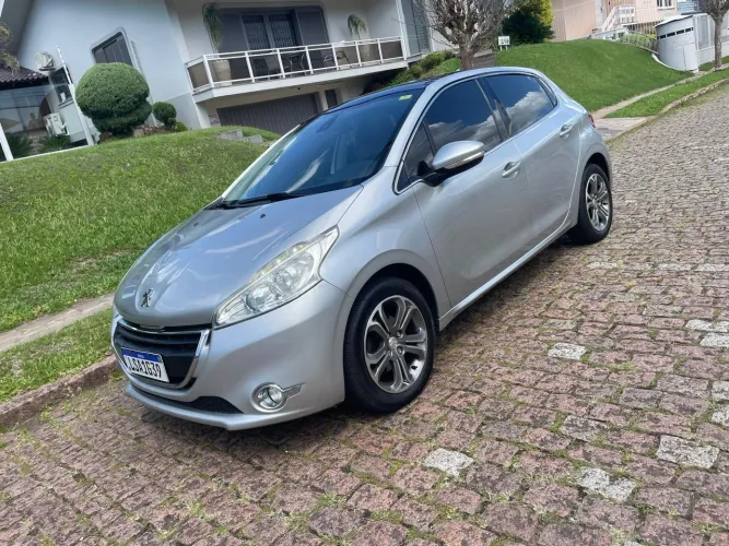 Peugeot 208 Griffe 1.6 Flex 16V 5P Aut. 2015
