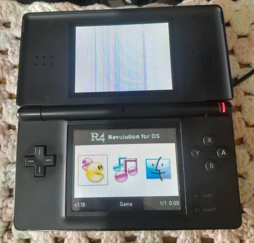 Nintendo DS lite pra concerto ou retirar peças