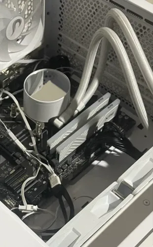 MEMÓRIA RAM XPG 8x2 BRANCA RGB