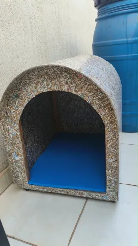 Casa para cachorro porte médio 