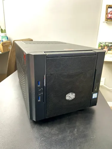 PC KitGamer + i7-8770k 16gb 512gb SSD GTX 1080 8gb Cooler Master + Razer Blackwidow Chroma