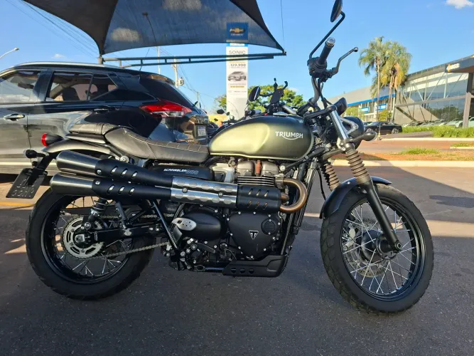 Triumph Scrambler 900 2023