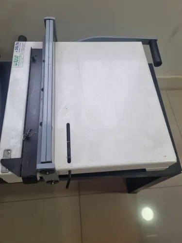 Furador de papel