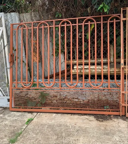 Vendo portão de correr