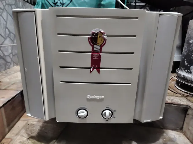 Ar Springer 10 BTUs 110 volts semi.novo lavado hoje 480,00