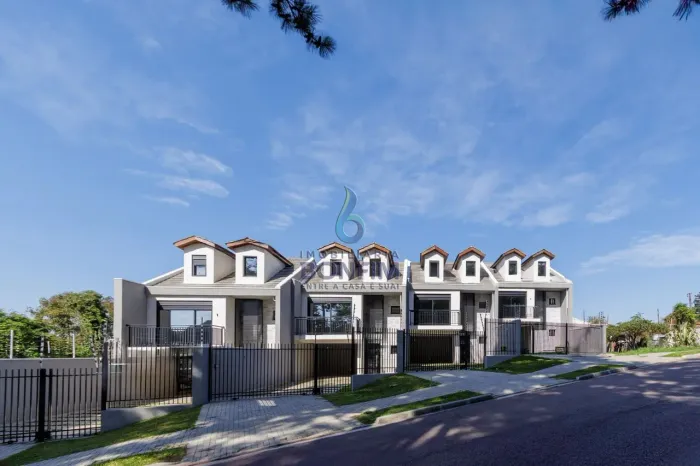 SOBRADO TRIPLEX NO CAMPO COMPRIDO 3 SUÍTES