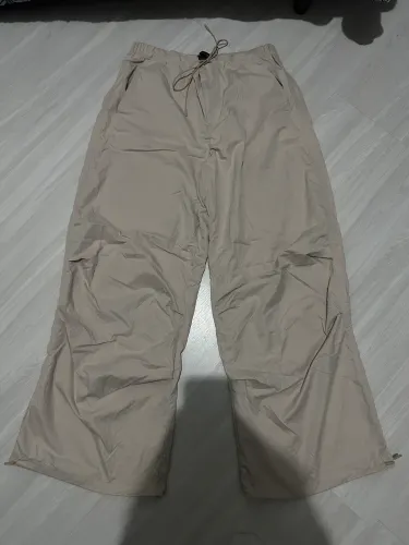Calça parachute Zara
