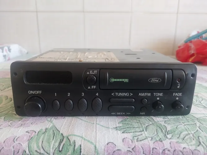Radio toca fitas ford fic, forline anos 90