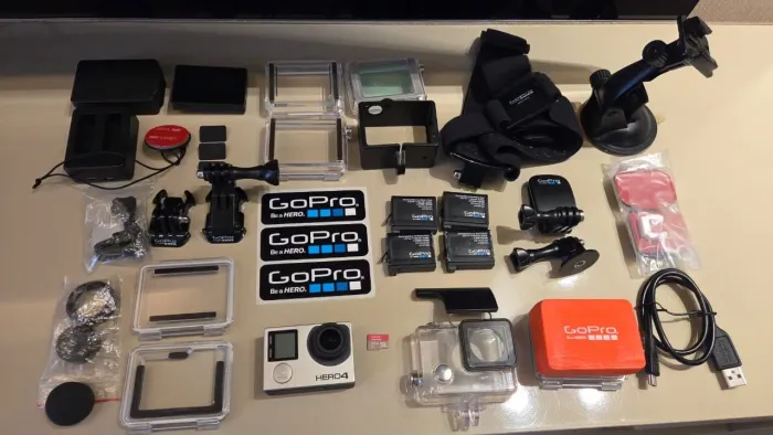 Gopro 4 black com acessórios Tela LCD 4 baterias suportes originais e cartão SD