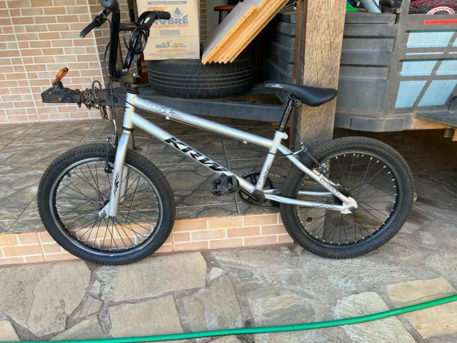 Bike bmx aro 20 nova com nota fiscal