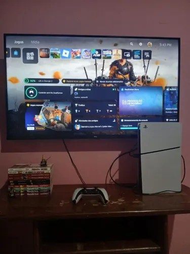 PS5 Slim 825GB Seminovo - Excelente Estado + Controle