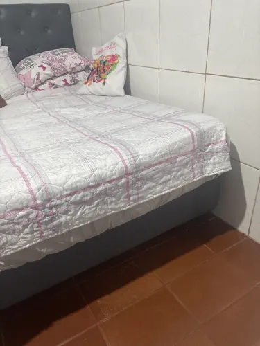 Vendo base de cama casal padrão