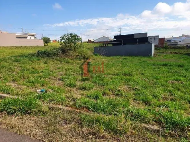 Terreno para Venda em Regente Feijó, TÊNIS CLUBE
