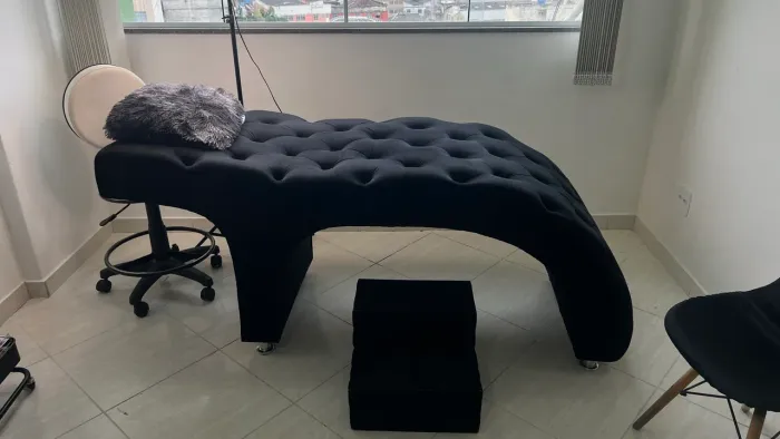 MACA LUXO CAPITONÊ + escadinha