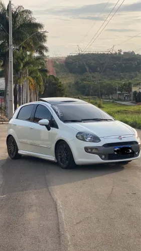 Fiat Punto Sporting 1.8 Flex 8v/16v 5P 2015