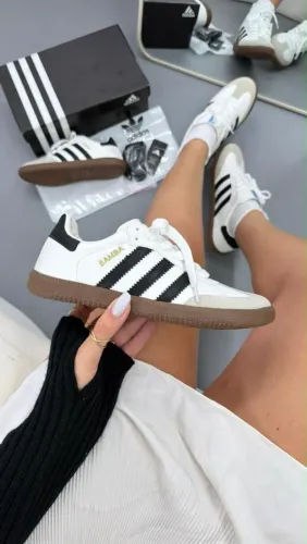 Tenis