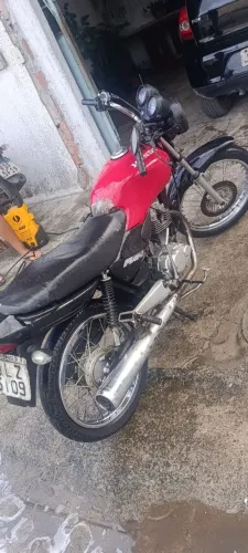 Cg Titan es ano 2000 conservado apenas com 300 reais de multa 