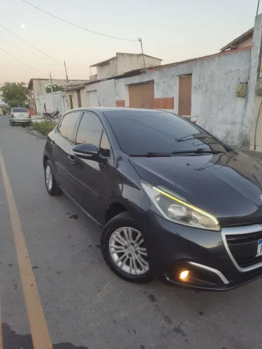Peugeot 208 Active Pack 1.2 Flex 12V 5P Mec. 2017