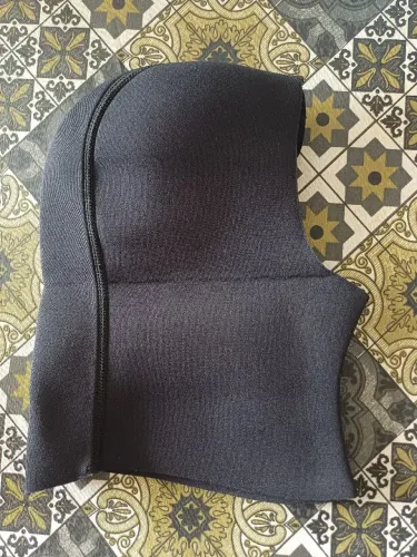 Gorro neoprene novo, surf, mergulho e esportes aquáticos 