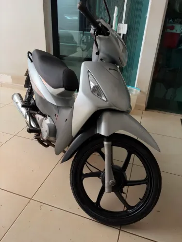 Biz 125 es