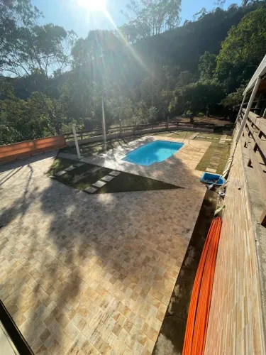 VENDE-SE CHÁCARA NO BAIRRO CAIEIRAS CIDADE DE TAUBATÉ
