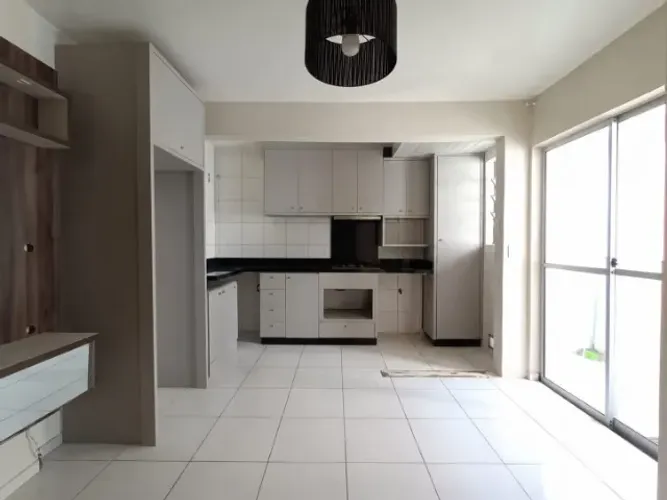 APARTAMENTO SEMI MOBILIADO 51 M² 2 QUARTOS