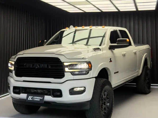 Ram 2500 Laram. 6.7 Night ED. TB CD 4X4 DIE 2021