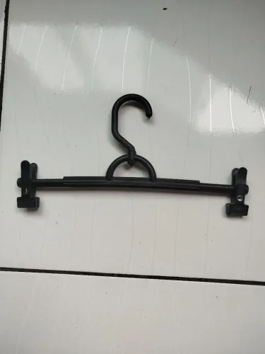 Cabide preto giratório, kit com 10 peças 