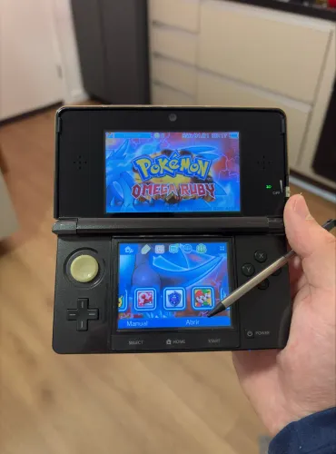 Nintendo 3ds + caixa e manuais com muitos jogos como Pokémon Zelda Mario 