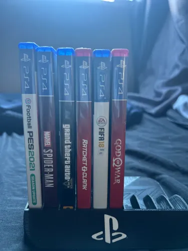 Play Station 4 500GB, 2 Manetes +HD Externo 1TB