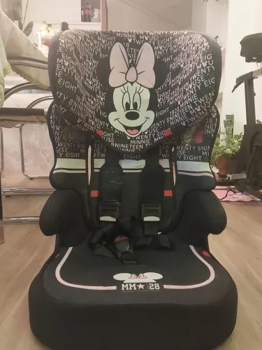 Banco infantil de carro 