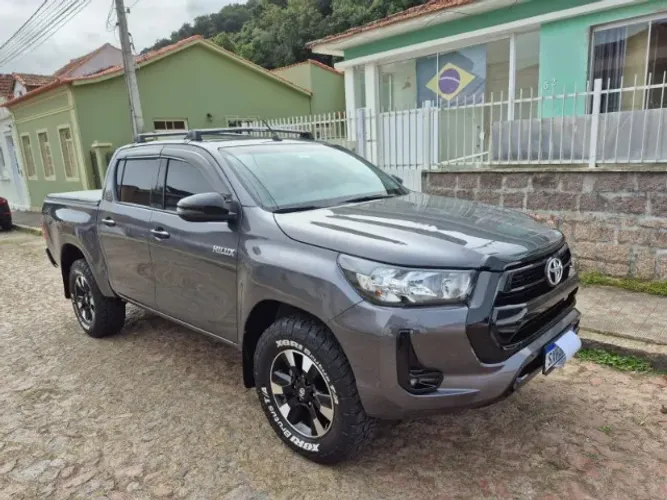 Toyota Hilux CD 4X4 2.8 Diesel Mec. 2025