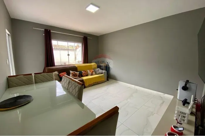 Casa em Condomínio Fechado com 4 Quartos Campo Grande, RJ