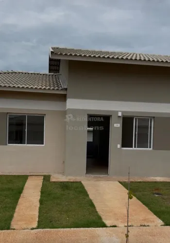 Casa paa Locação com 03 Dormitórios, sendo 01 tipo apartamento, 77m² de Construção no Cond