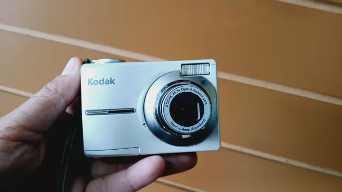 Camera Fotográfica Kodak C613 ( branco Perolizado)