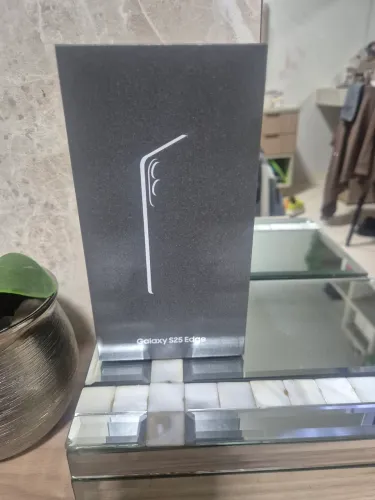 S25 EDGE NOVO NA CAIXA GARANTIA DE UM ANO