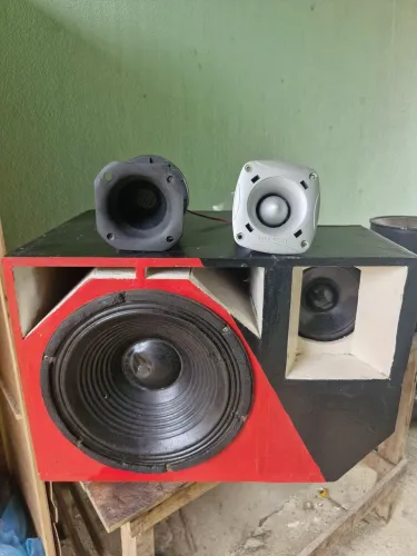 CAIXA DE SOM 12" MEDIO 6" CORNETA E TWITTER...