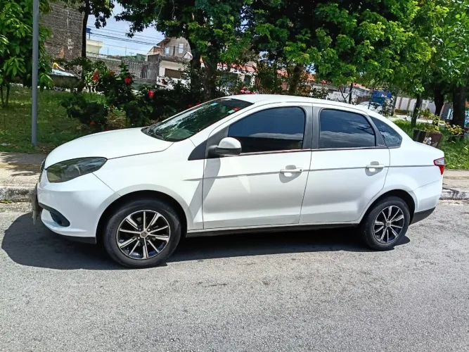 Fiat Grand Siena 1.4 EVO Flex 8V 4P 2021